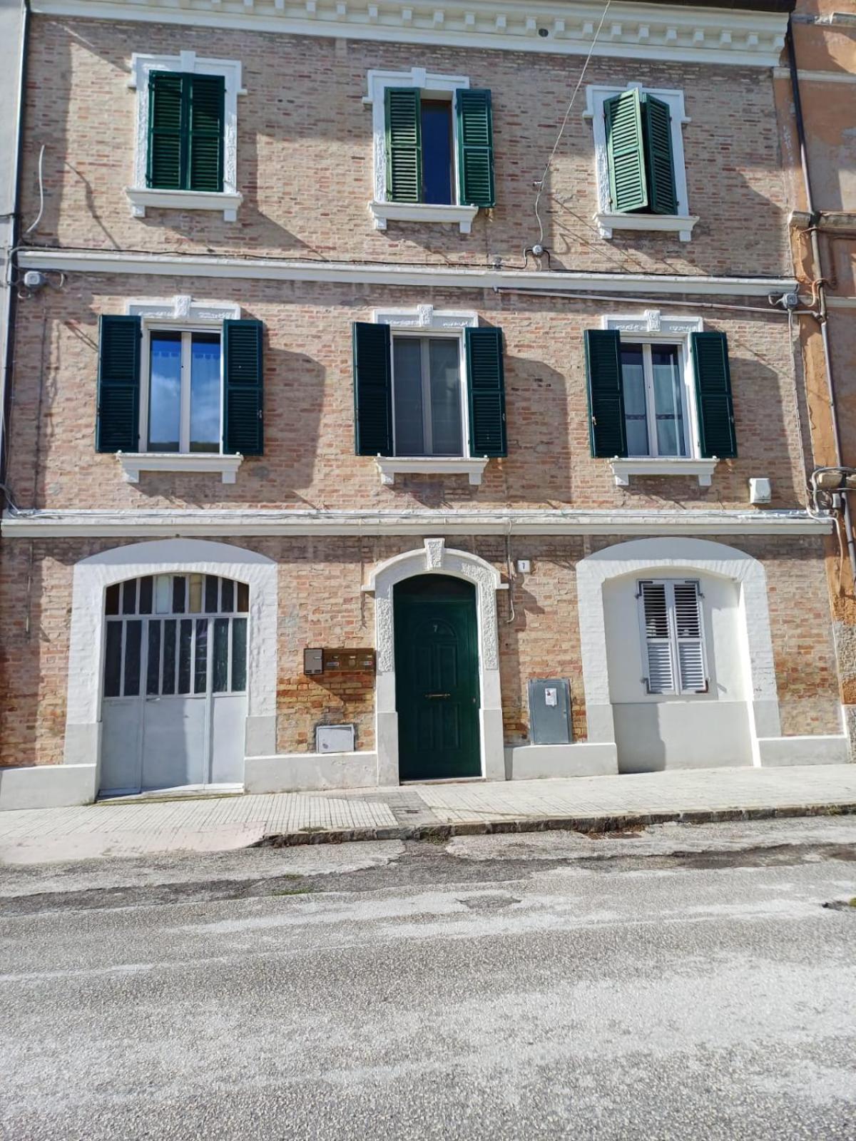 Fuori Dalle Mura